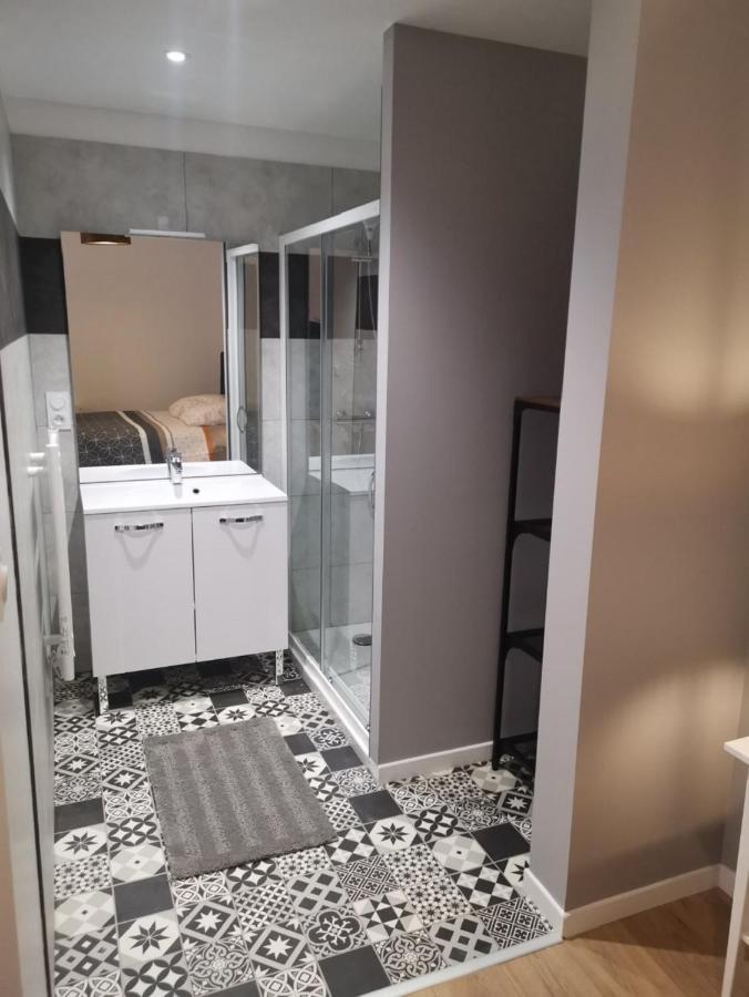 Cosy Et Moderne En Centre Ville, Fibre Haut Debit Ernée 외부 사진